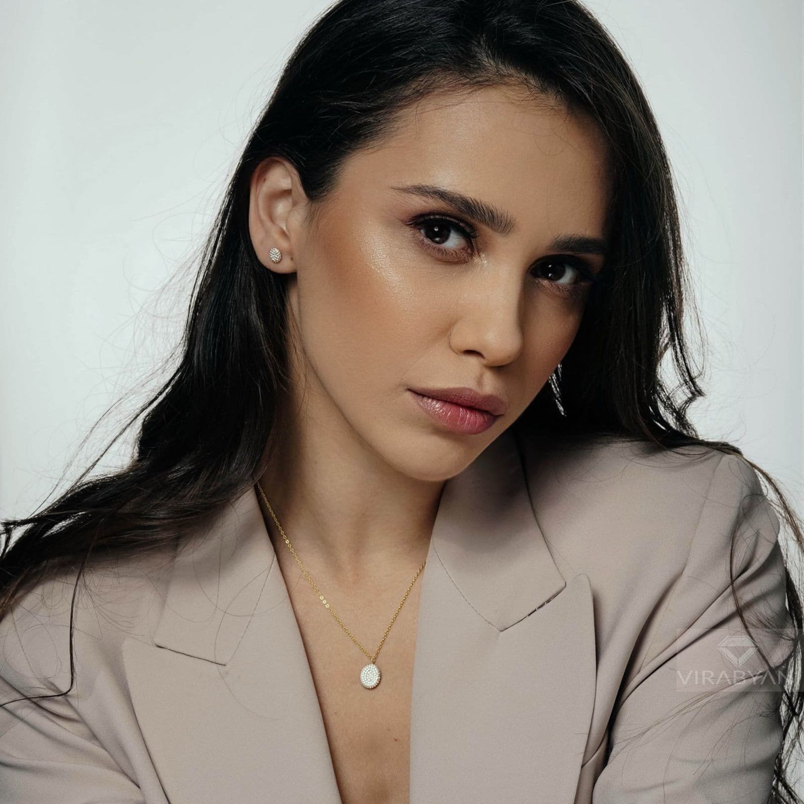 Oval Shaped AMoré Pavé Necklace With 0.60 ct. Diamonds