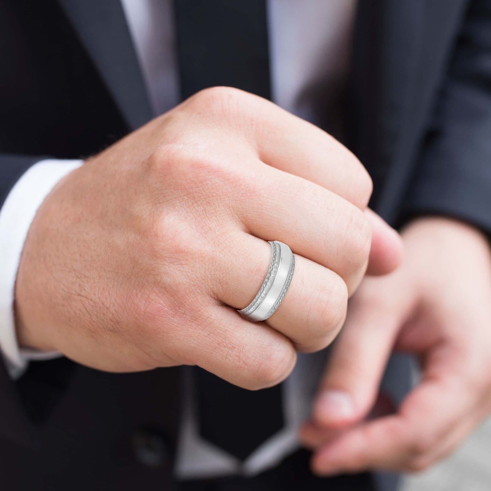 Men's Milgrain Lines and Rope Edges Band